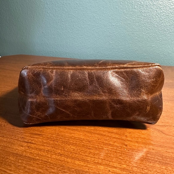 Annie Bukhman Gusseted Leather Makeup Bag in Distressed Brown - Picture 2 of 9